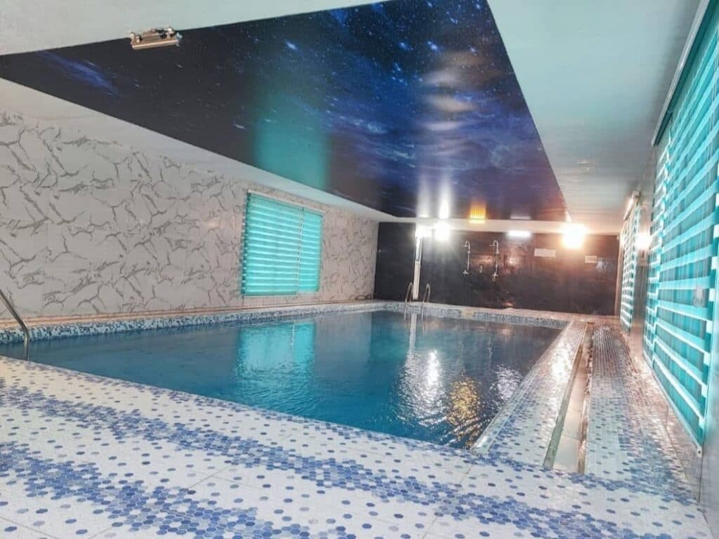 اجاره باغ ویلا استخردار جوادفر در کرمانشاه