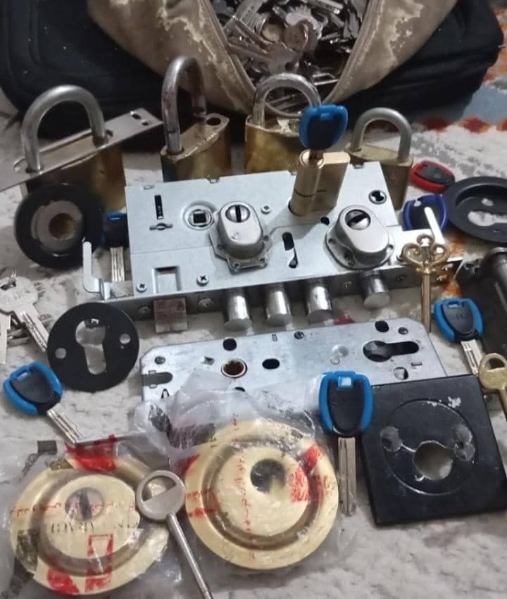 قفل و کلیدسازی شبانه روزی عباسی در پرند