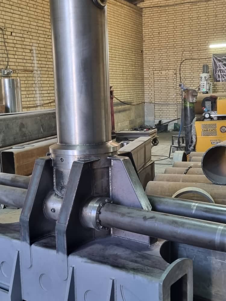 تولید و تعمیر جرثقیل آراکس صنعت در اصفهان