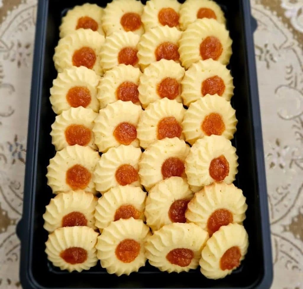 غذای اصیل ایرانی نانداک در خرم آباد