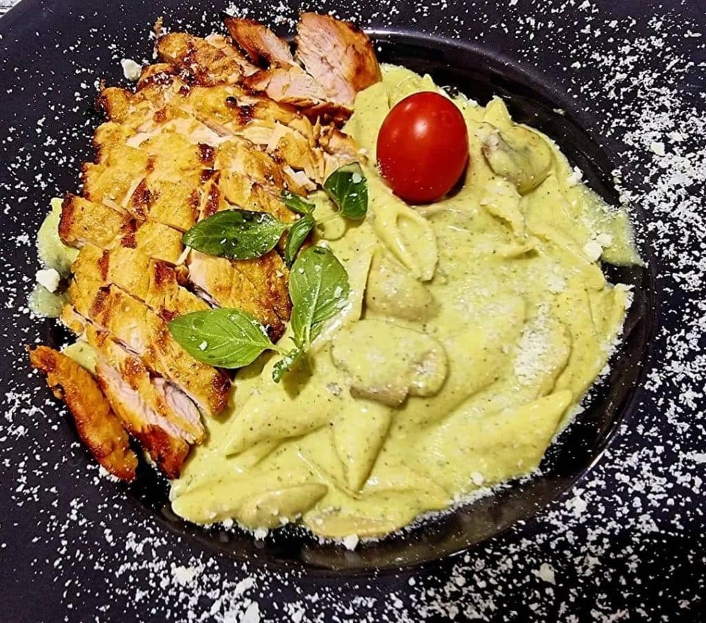 کافه رستوران بهونه در یزد