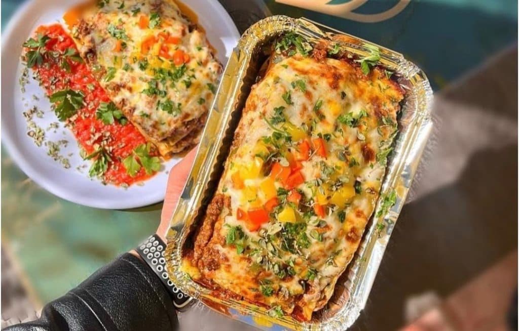 کترینگ و بیرون بر امیری در رفسنجان