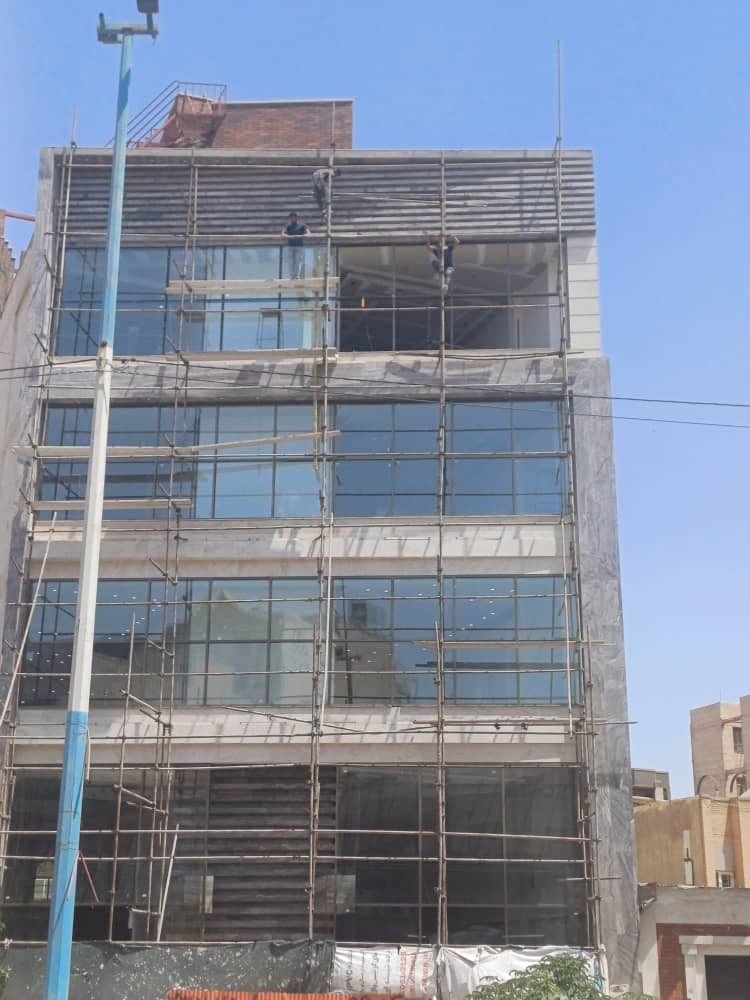 طراحی و اجرای نمای کرتین وال و اسپایدر رحیمی اهواز