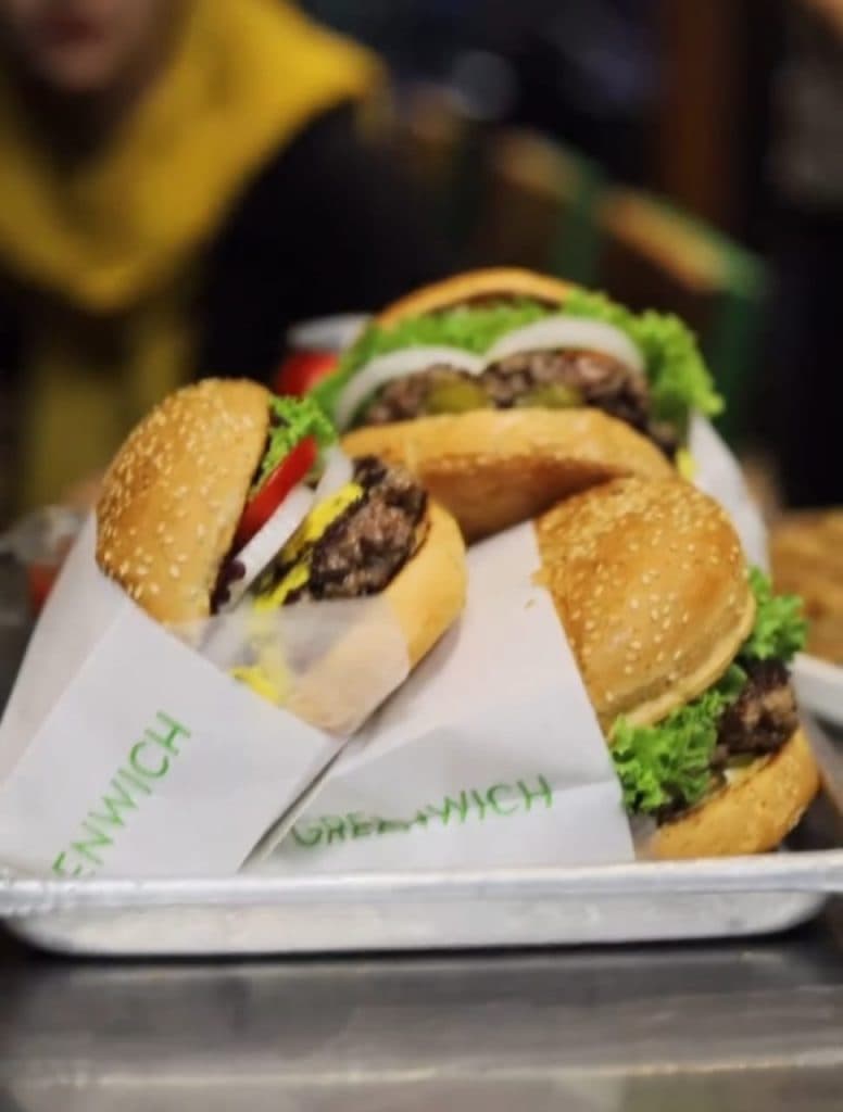 فست فود گرینویچ برگر در قزوین