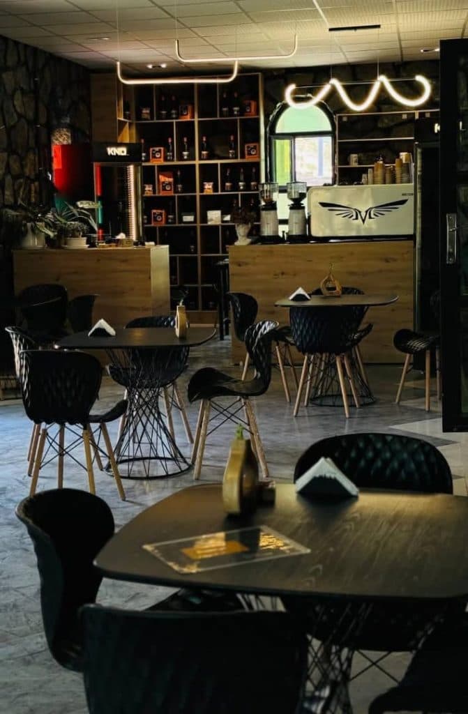 مجموعه تفریحی و گردشگری خسروخان در کردستان