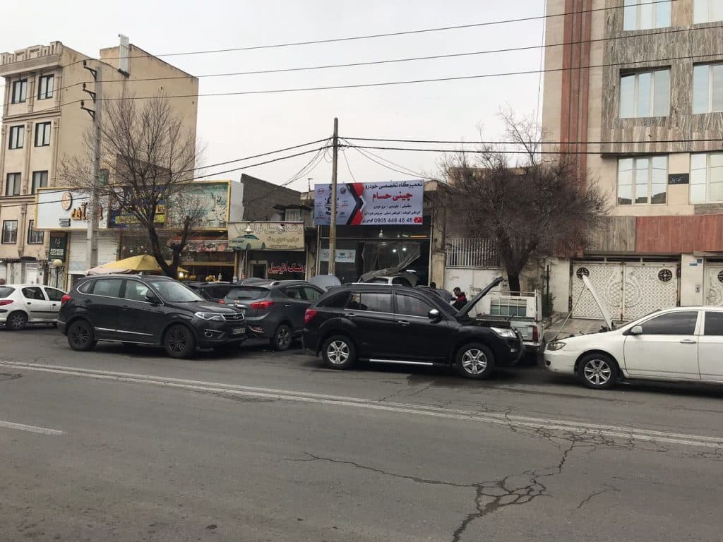 تعمیرگاه ام وی ام حسام در تهرانپارس تهران