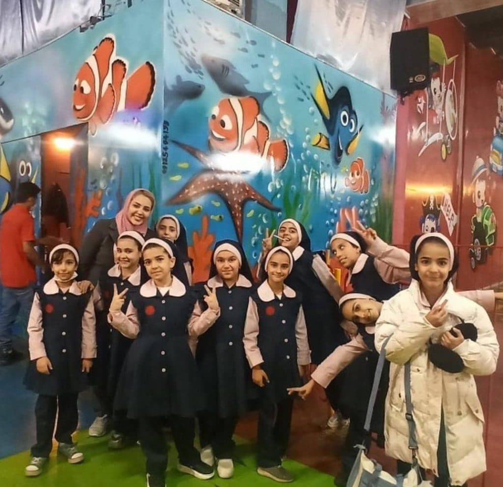 پیش دبستانی و دبستان دخترانه و پسرانه مهرآفرین در اصفهان