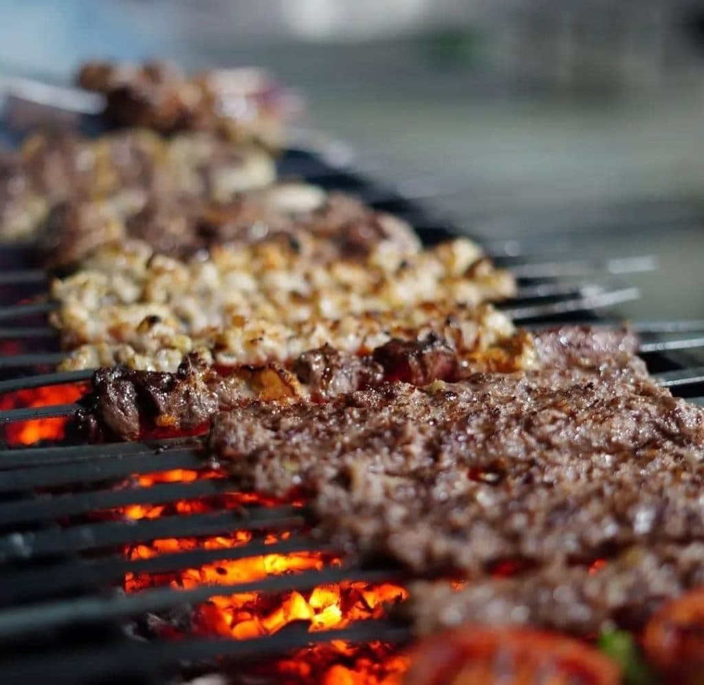 کافه رستوران میراث در مهریز