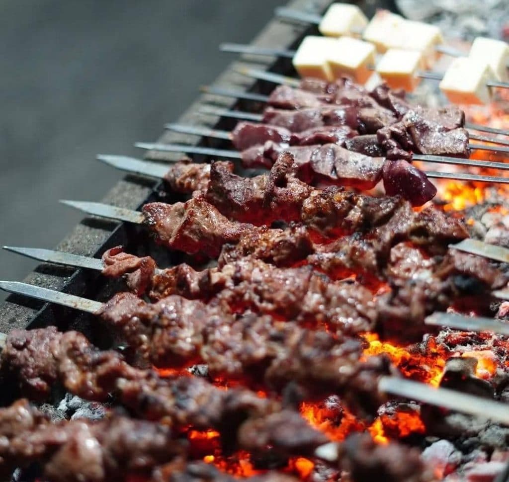 کافه رستوران میراث در مهریز