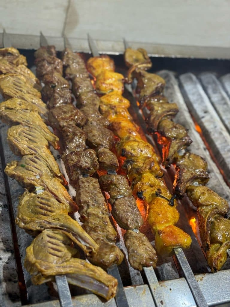 رستوران مسلم حاج علی پور محمودآباد