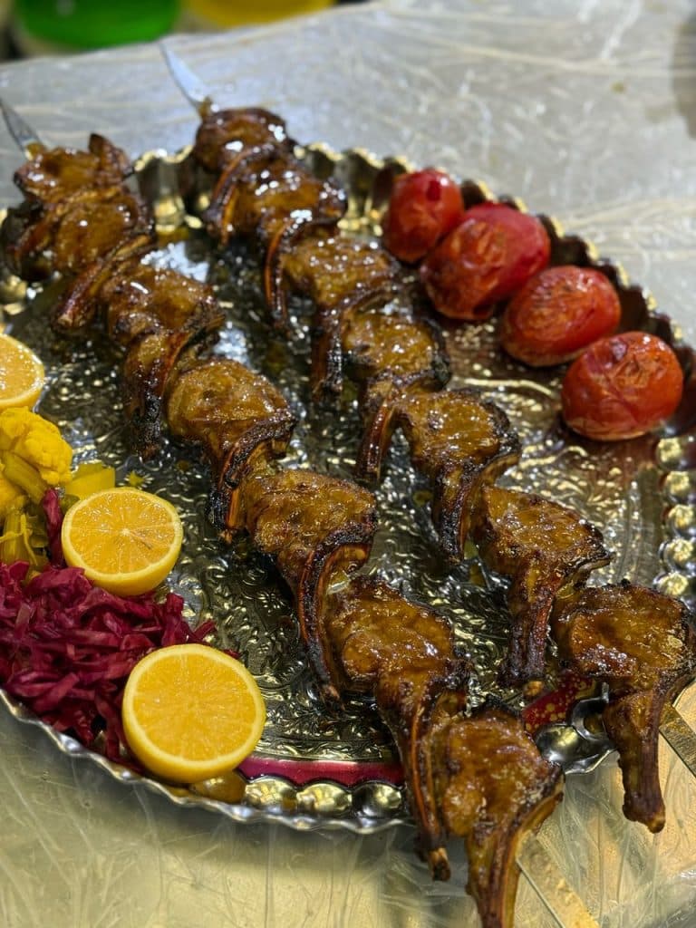 رستوران مسلم حاج علی پور محمودآباد