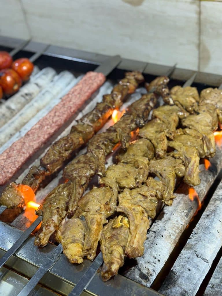 رستوران مسلم حاج علی پور محمودآباد