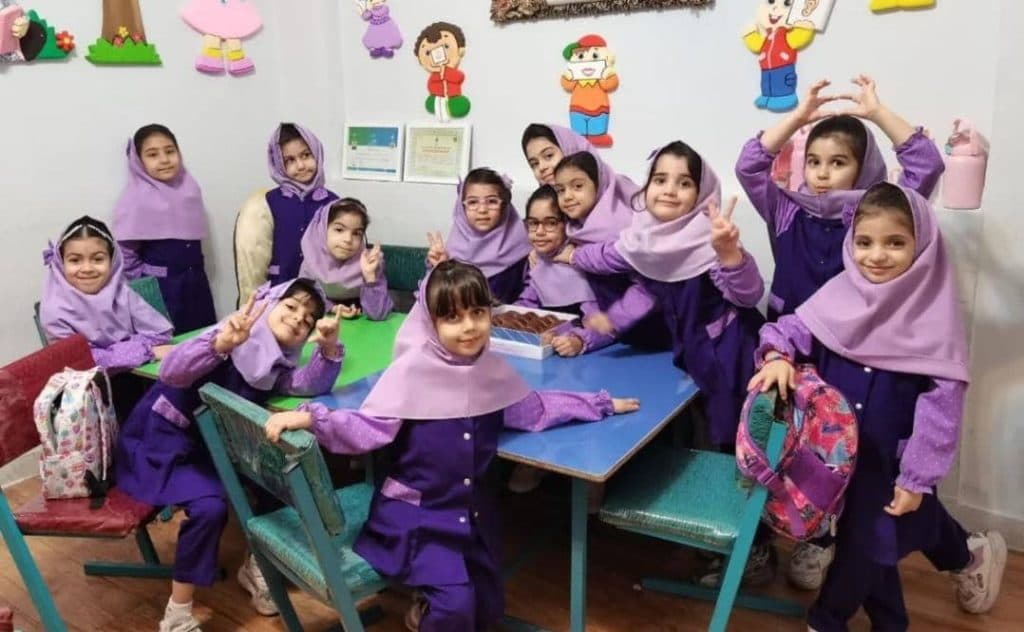 مجموعه آموزشی و فرهنگی پروین در اهواز