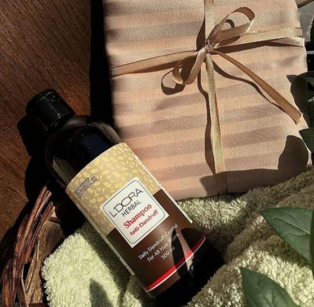 فروش محصولات پوست و مو زیبایی کده افتخاری در کاشان