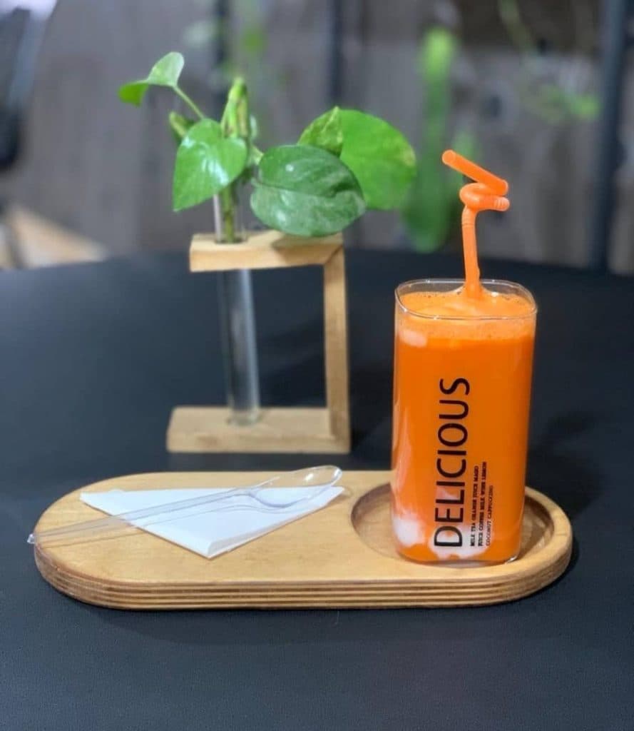 کافه سنتی ترنج در زرند