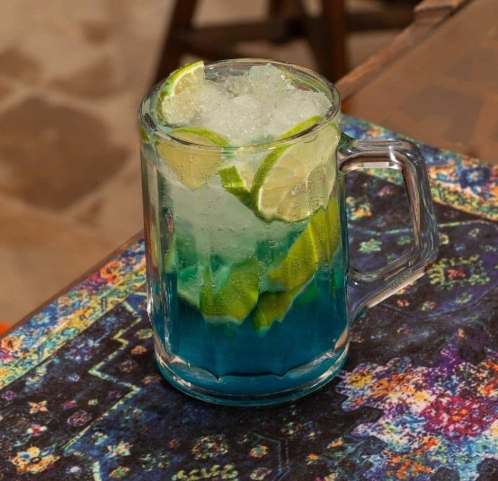 کافه رستوران سنتی ترنج در یزد