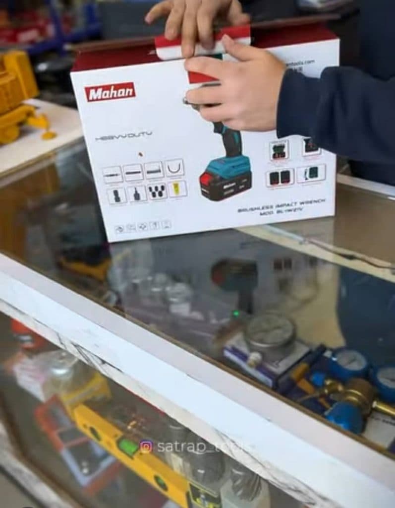 فروشگاه ابزار آلات ساتراپ در فولادشهر