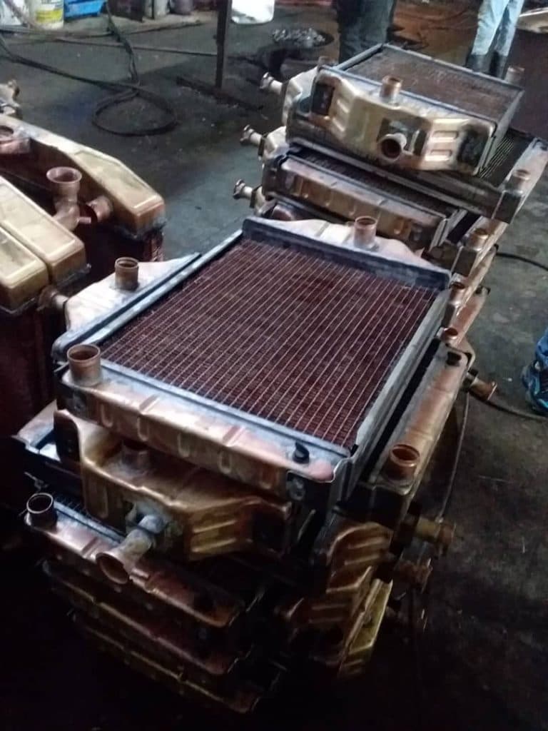ساخت و فروش رادیاتور ماشین سنگین و سبک محمودی در کرج