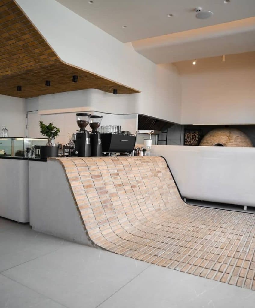 کافه ونج در بلوار بهشت شیراز