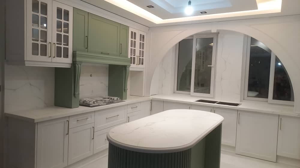 اجرا و نصب صفحه کابینت کوارتز و کورین نوین قربانی در شهریار