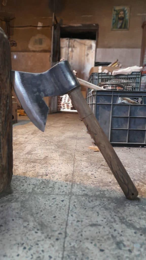 آهنگری سنتی چلنگری پسرک آهنگر در آقا سید شریف رشت