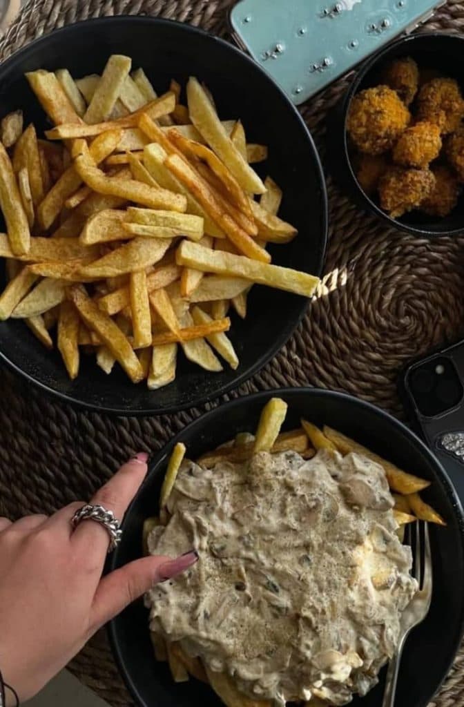 کافه رستوران عمارت بی بی در ایلام