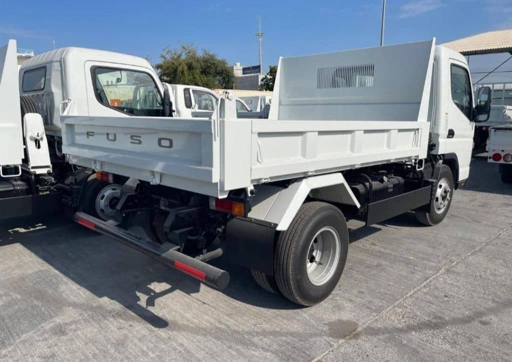 خرید و فروش مصالح ساختمانی توکل در قشم