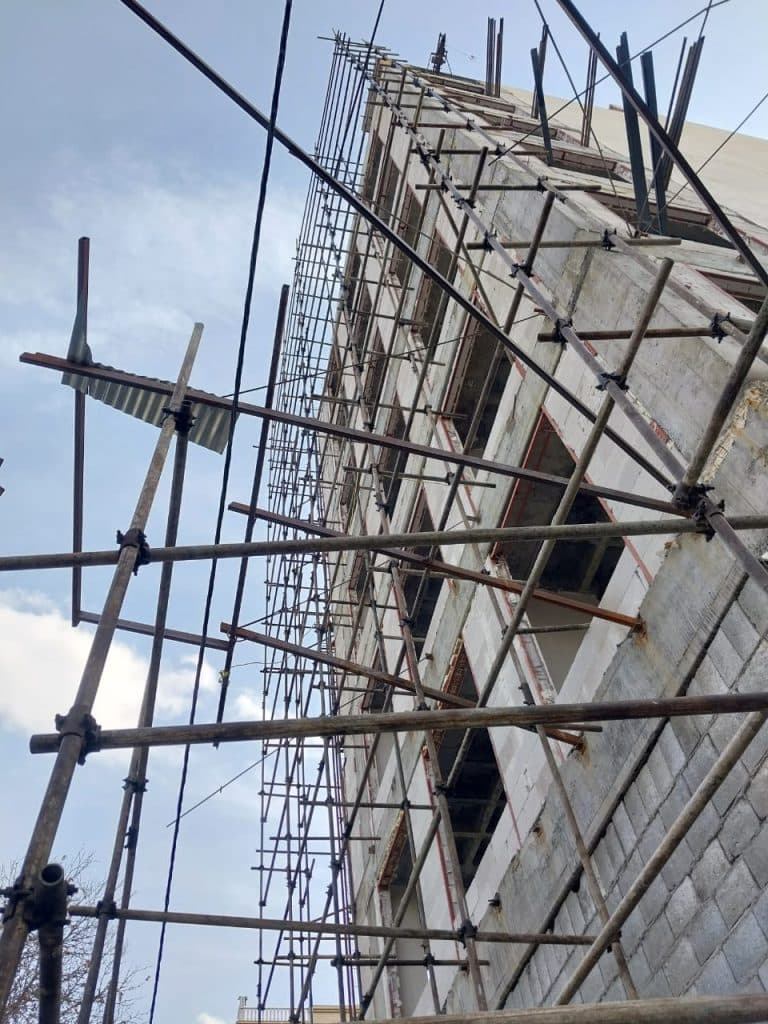 داربست فلزی و کفراژ افتخاری در مشهد