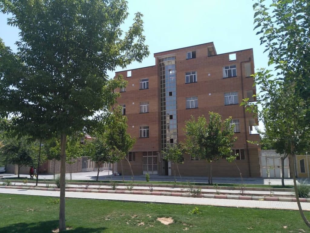 اسکان مسافر شهید غلامی در شهرکرد