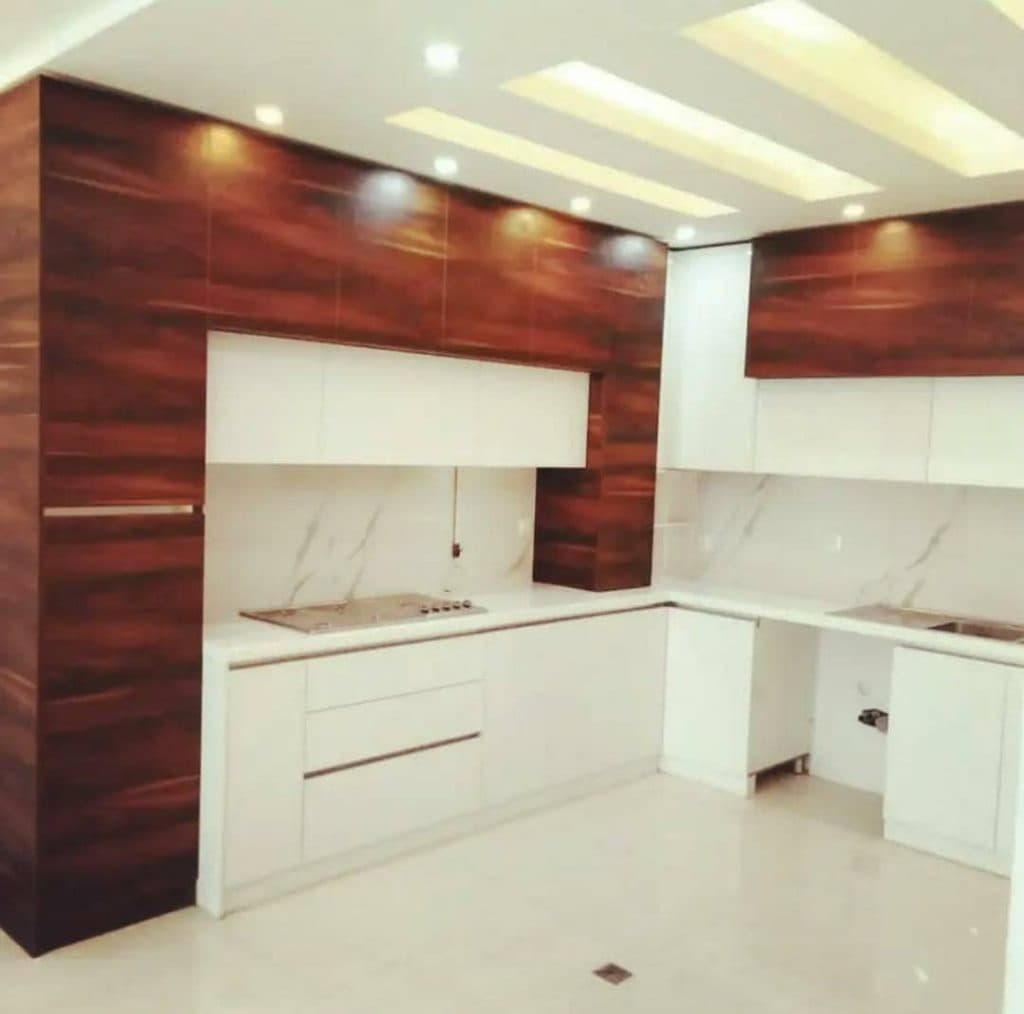 طراحی و اجرای کابینت کرمی در سلماس