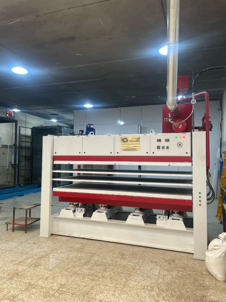 طراحی و تولید دستگاه پرس چوب نیوتکنیک در تهران