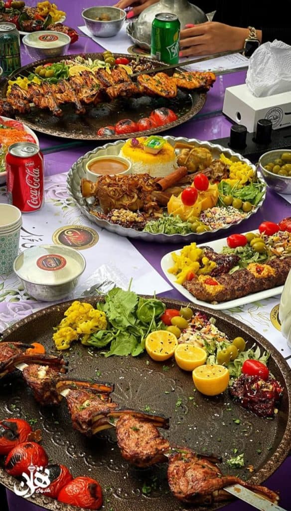 باغ رستوران شب های تهران در فشم