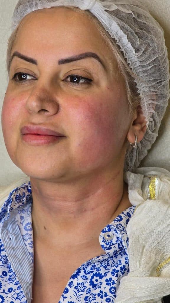 کلینیک زیبایی دکتر معین متین در میرداماد تهران