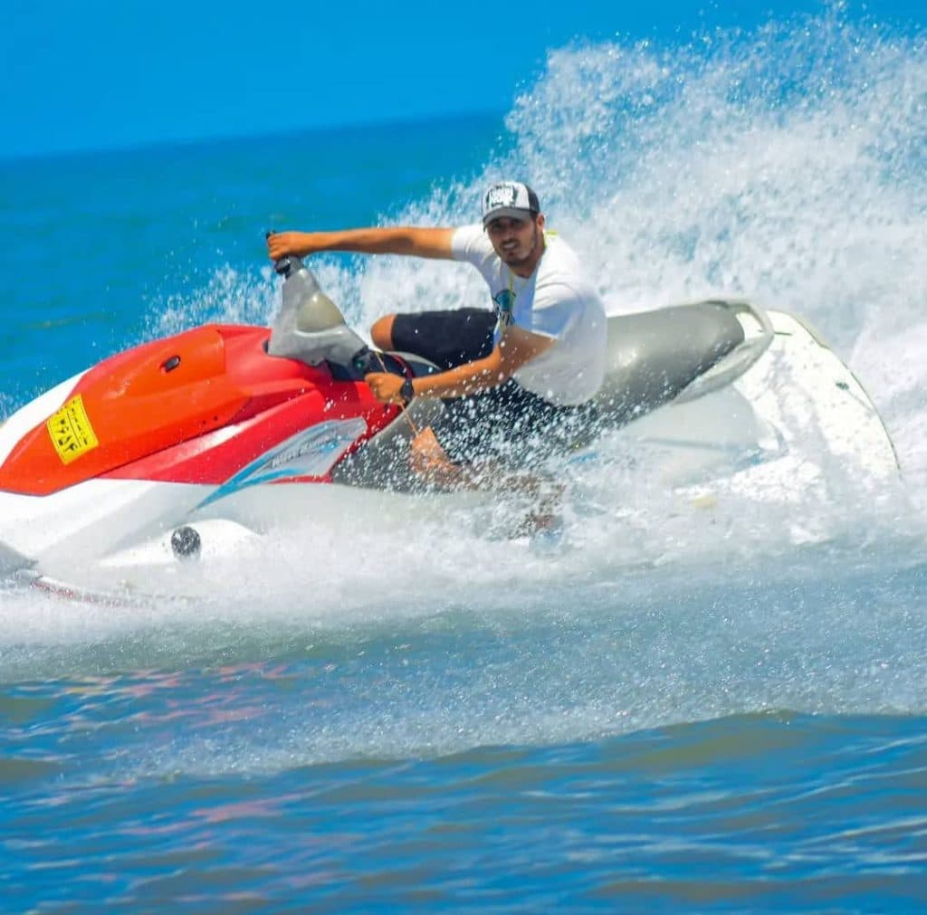 استخدام عکاس ساحل علی تکلو در رامسر