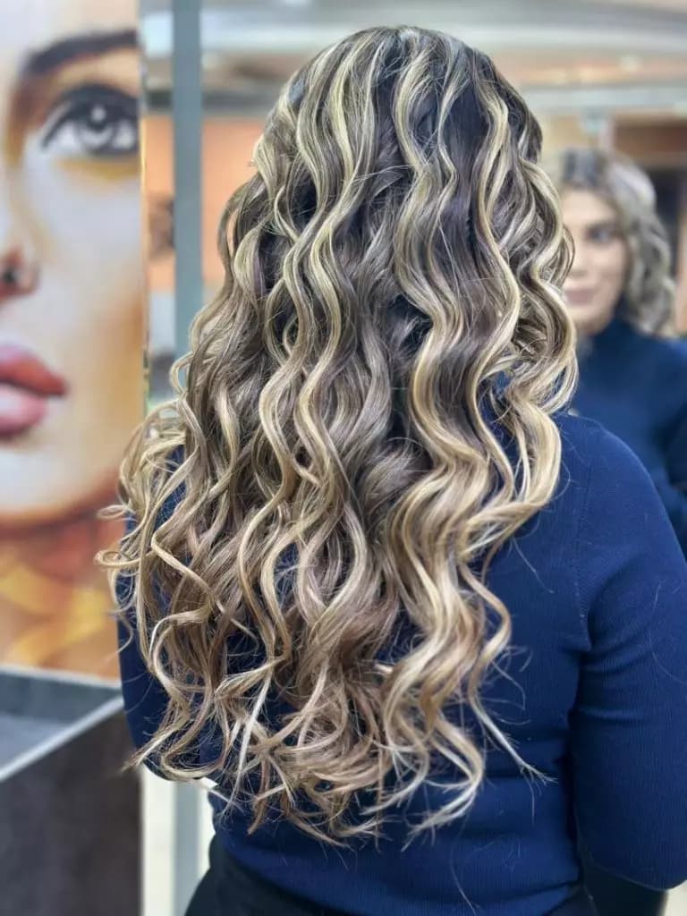 سالن زیبایی میترا در معالی آباد شیراز