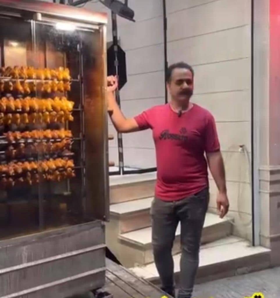 پاچینی آقای جگر در میدان امام علی یزد