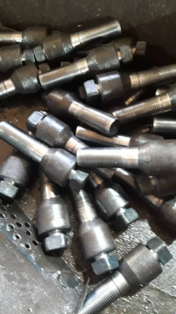 فروش پیچ و مهره استاد بولت پولادان سازه سامان در تهران