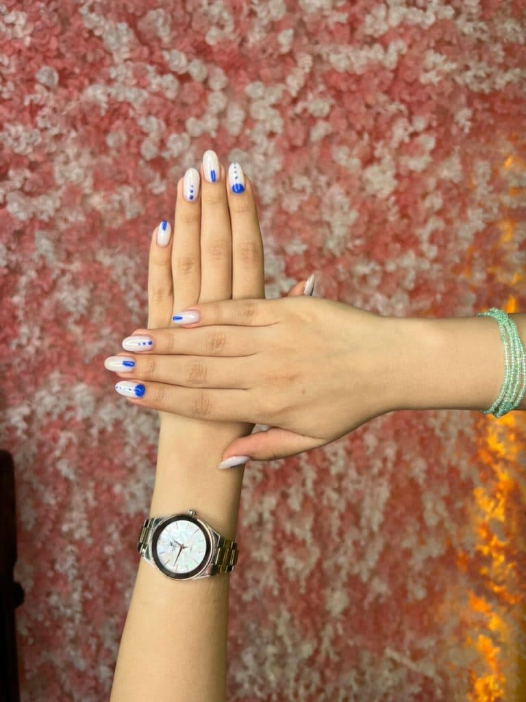 سالن زیبایی آیسن روشن در منطقه 5 تهران