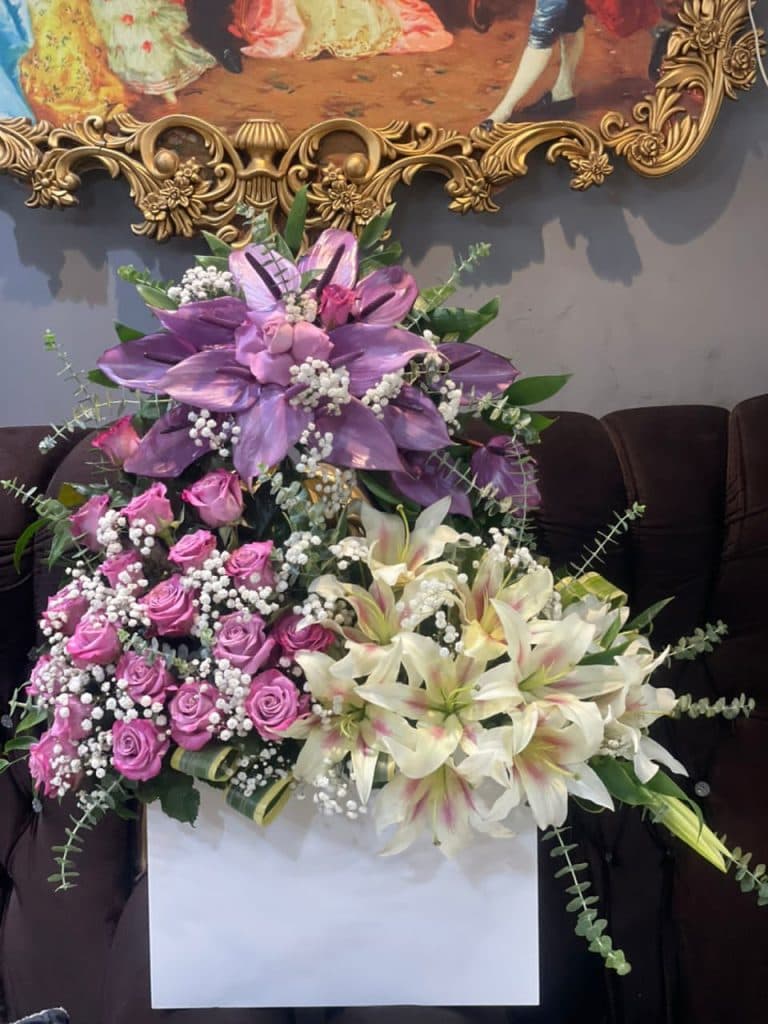 گل فروشی ریشه بهروز در خیام مشهد