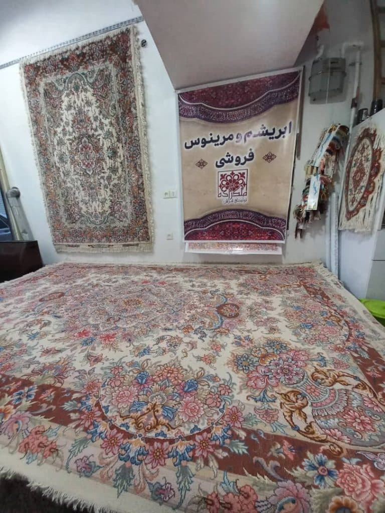 تولیدی فرش دستباف ملک زاده در تبریز