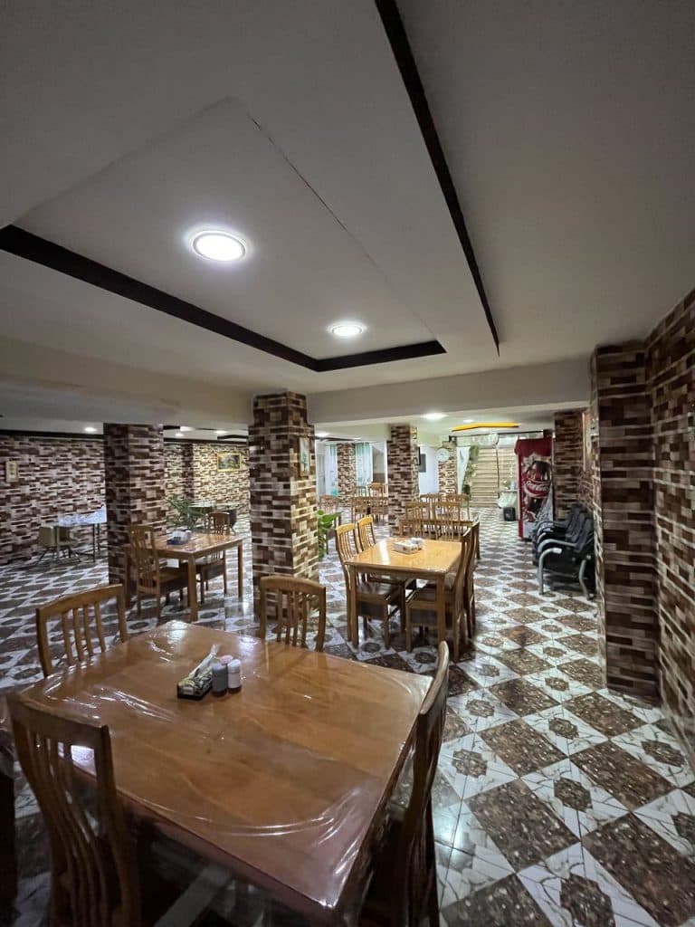 رستوران سنتی آپادانا در یاسوج