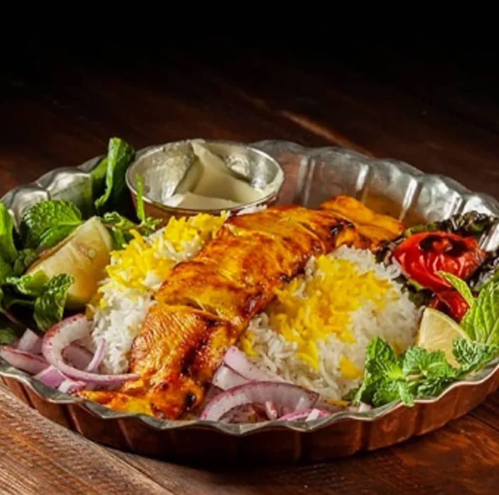 کترینگ و آشپزخانه مرکزی کارینو در سمنان