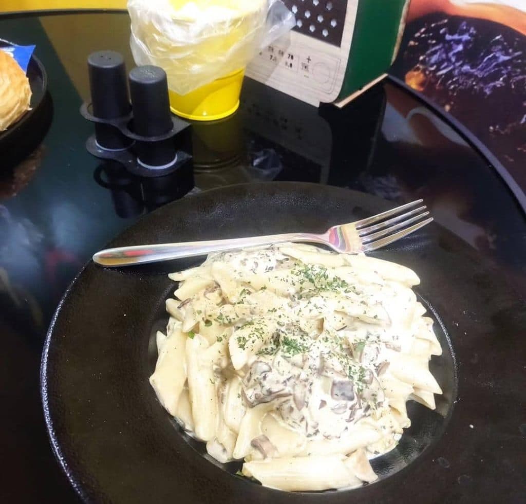 فست فود سوخاری چاپلین در کوهدشت