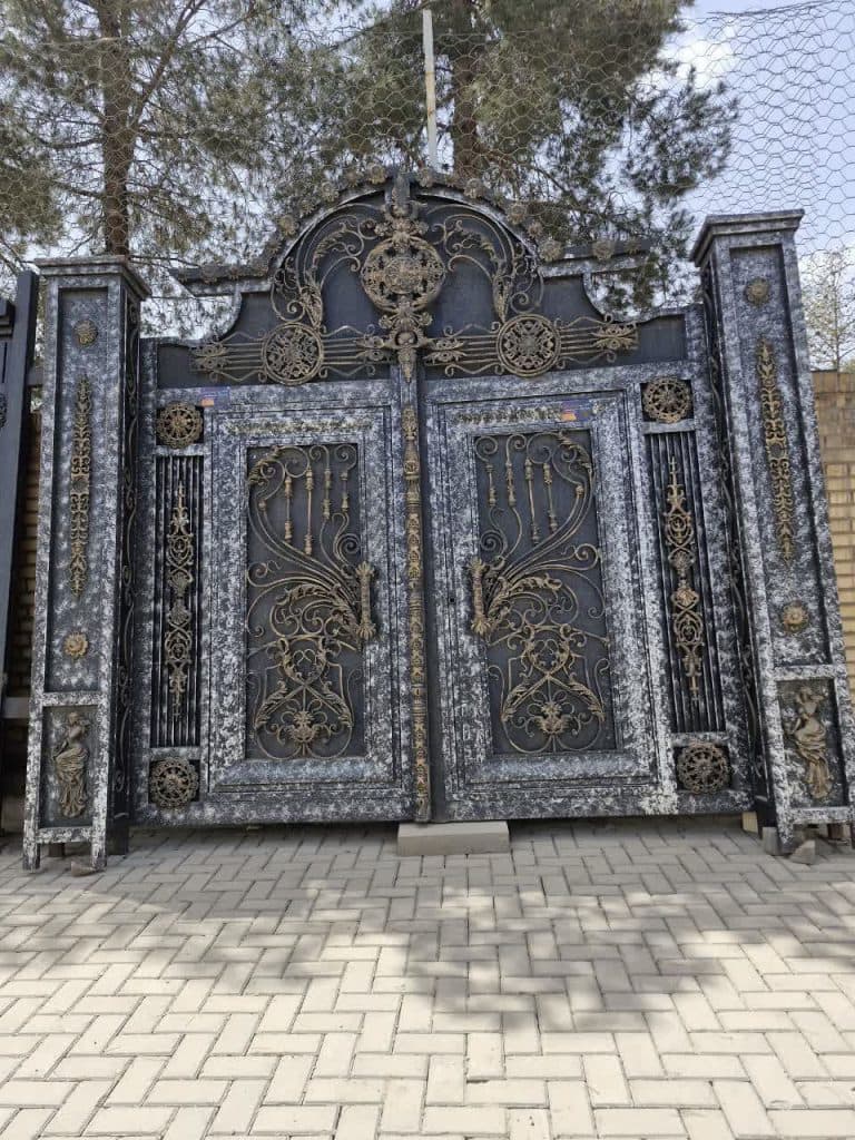 ساخت درب حیاطی و ویلایی بهرین در کاشان