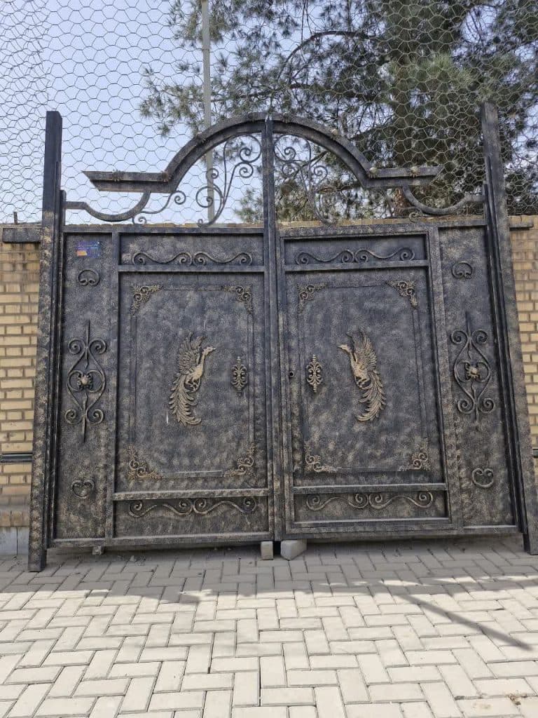 ساخت درب حیاطی و ویلایی بهرین در کاشان