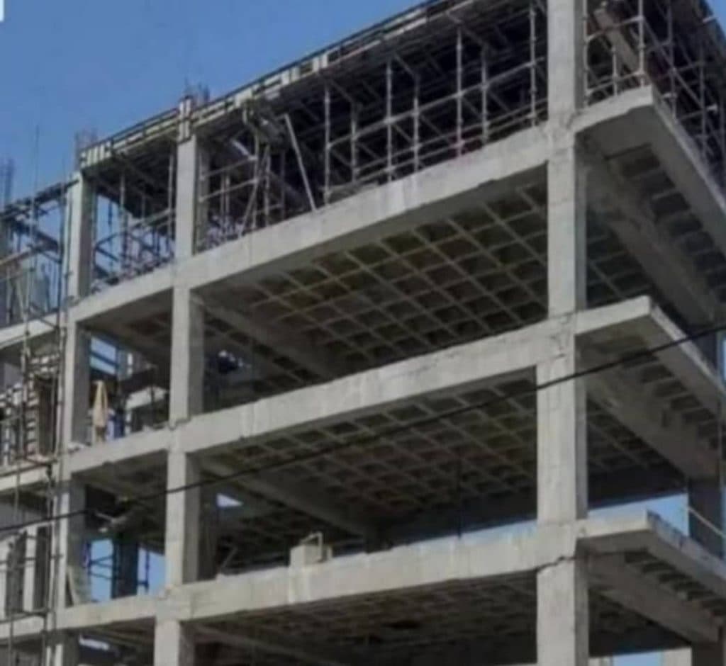 پیمانکاری و بازسازی صفر تا صد ساختمان حسنی در اصفهان