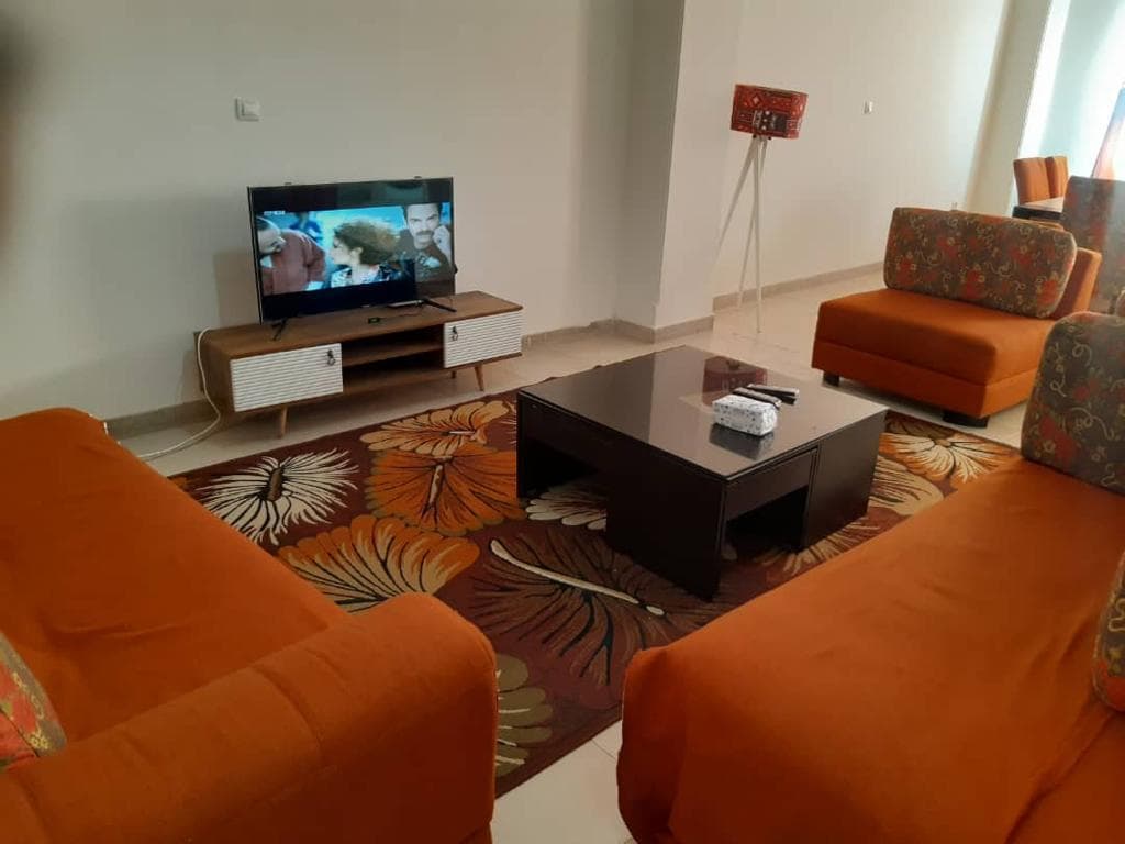 اجاره سوئیت آپارتمان روزانه حامد حسینی نسب شرق تهران