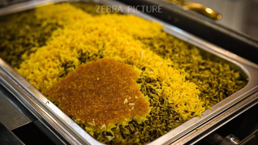 رستوران دل دوست در جاده خمام به رشت