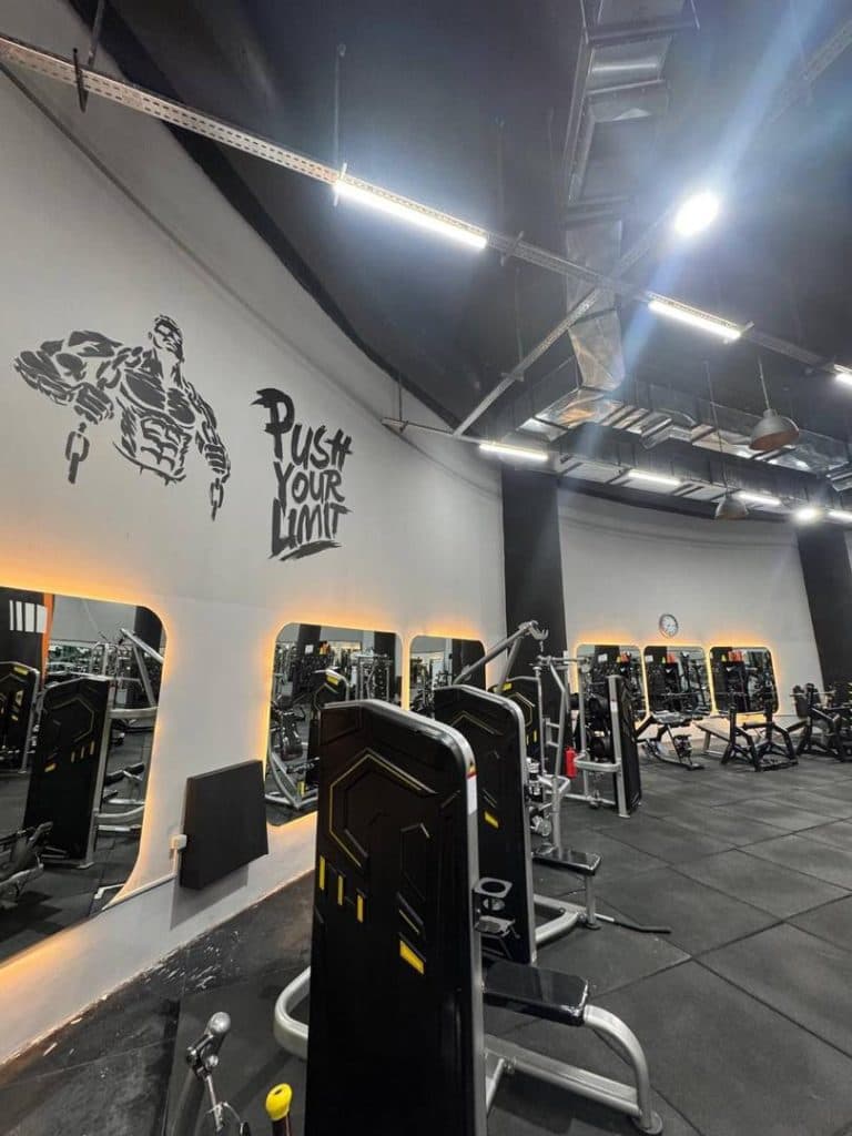 باشگاه بدنسازی انرژی پلاس در بجنورد