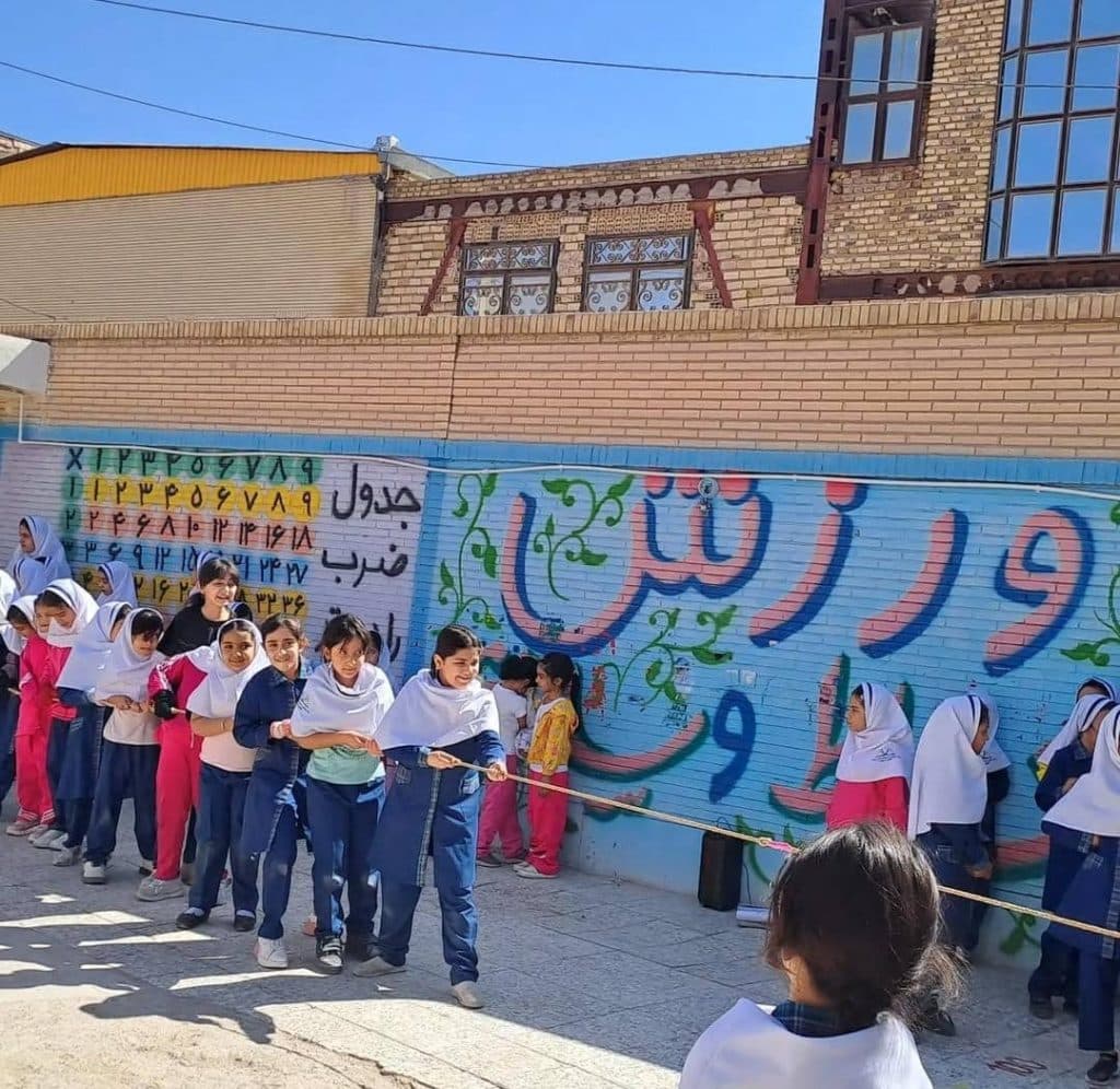 مدرسه غیردولتی دخترانه گلهای بهشت در رفسنجان